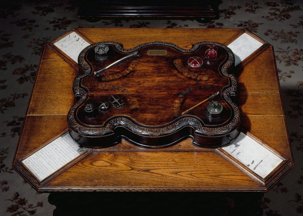 Il tavolo dei calamai